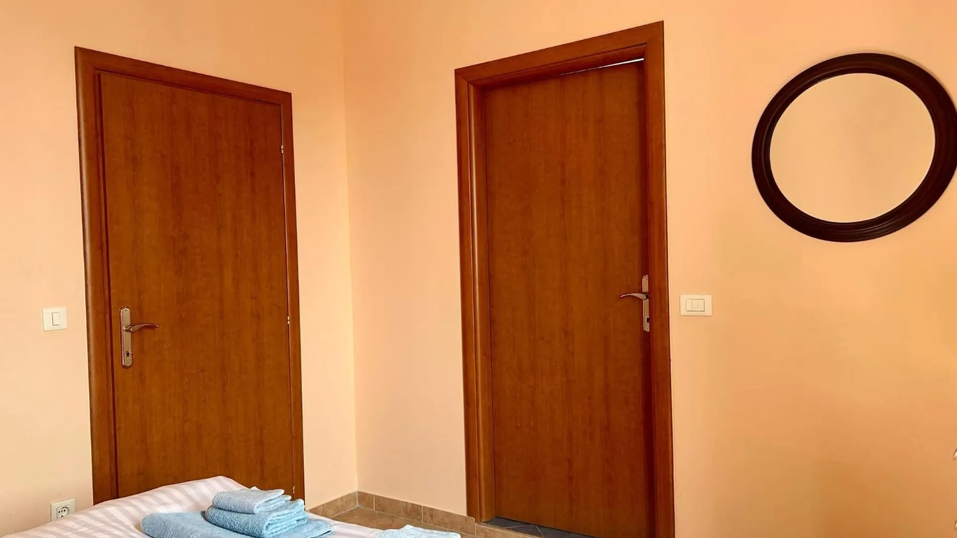 게스트하우스 Apartments Casa Menis 로비니