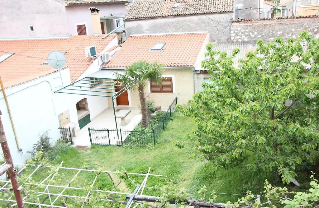 Apartments Casa Menis ロヴィニ クロアチア